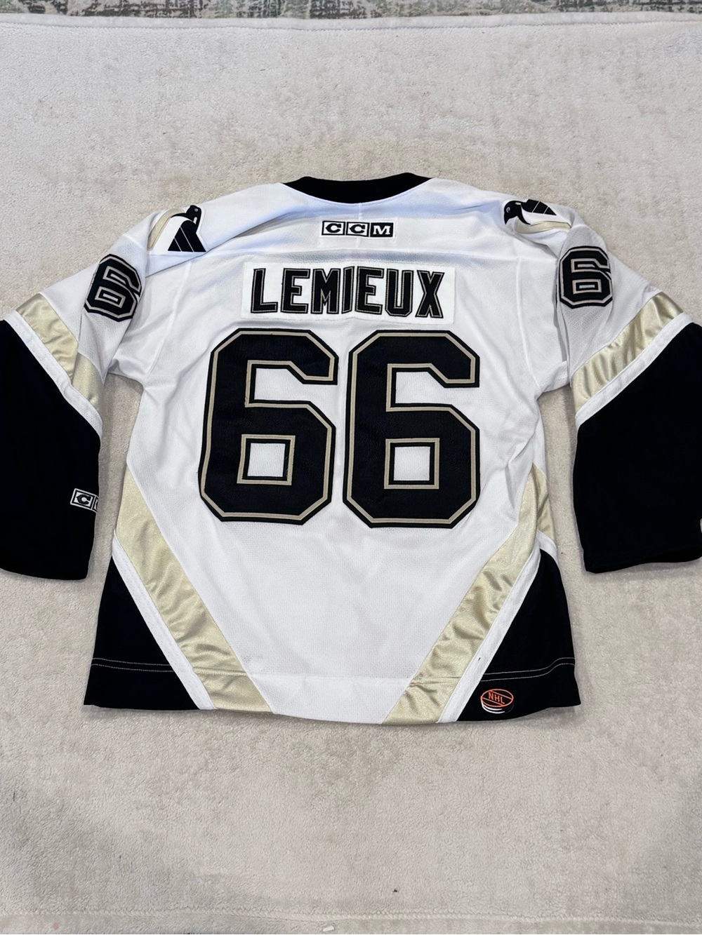 MARIO LEMIEUX PITTSBURGH PENGUINS CCM CANADA Men’s small